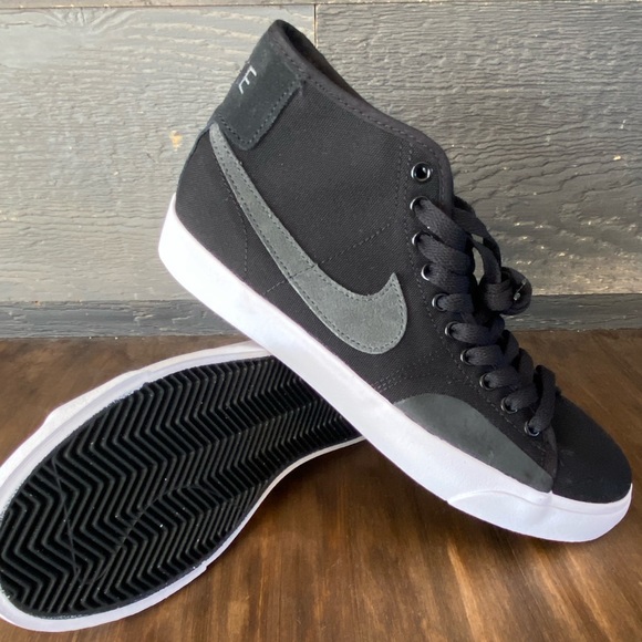NIKE SB BLZR COURT MID PRM - Picture 1 of 6